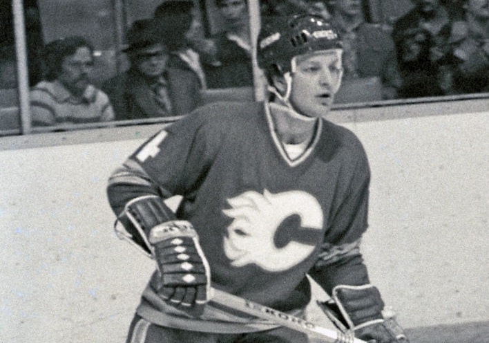 Pekka Rautakallio teki suomalaista NHL-historiaa – ensin ei päästetty ”itseään munaamaan” Pekka Rautakallio teki suomalaista NHL-historiaa – ensin ei päästetty ”itseään munaamaan”