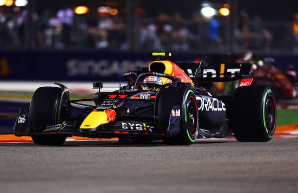 F1-tuomariston ratkaisu herättää kummastusta - kisan voittaja rikkoi sääntöjä kolme kertaa! F1-tuomariston ratkaisu herättää kummastusta – kisan voittaja rikkoi sääntöjä kolme kertaa!