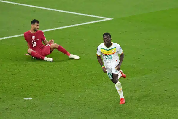 Senegal kaatoi Qatarin - kisaisäntä sai sentään maalitilin auki Senegal kaatoi Qatarin – kisaisäntä sai sentään maalitilin auki