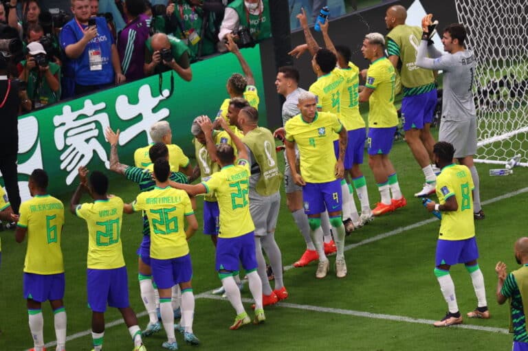 Brasilia yllätti Englannin, Saksa kaatoi Ranskan