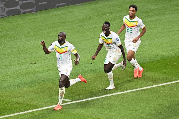 Chelsea-tähti täräytti Senegalin jatkopeleihin MM-kisoissa, myös Hollanti jatkoon Chelsea-tähti täräytti Senegalin jatkopeleihin MM-kisoissa, myös Hollanti jatkoon