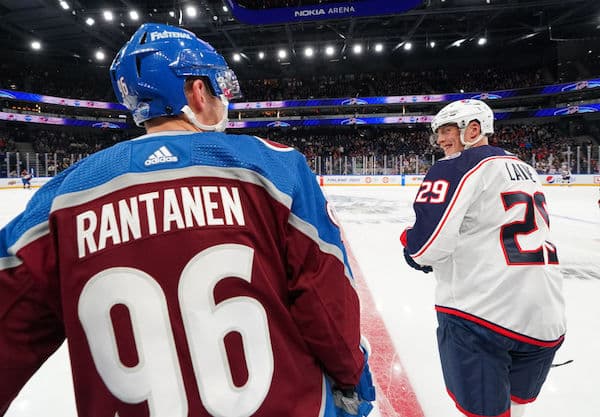Mikko Rantaselle hattutemppu! Patrik Laineen maalit jäivät yhteen Tampereen NHL-illassa