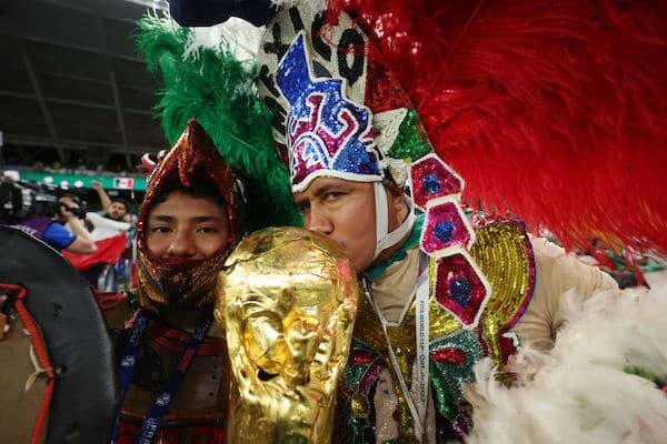 Qatarin MM-kisat: naisilta on kielletty shortsit ja muut "liian paljastavat vaatteet" Qatarin MM-kisat: naisilta on kielletty shortsit ja muut ”liian paljastavat vaatteet”