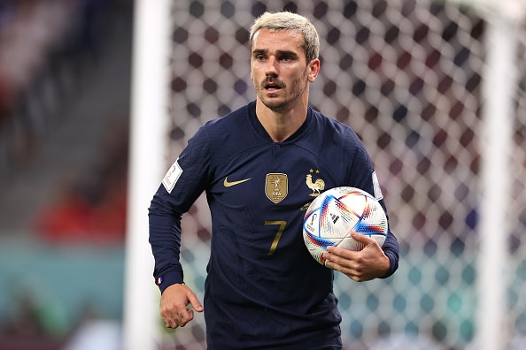 Antoine Griezmannilta yllätysuutinen – ”Suljen tämän kappaleen elämästäni” Antoine Griezmannilta yllätysuutinen – ”Suljen tämän kappaleen elämästäni”