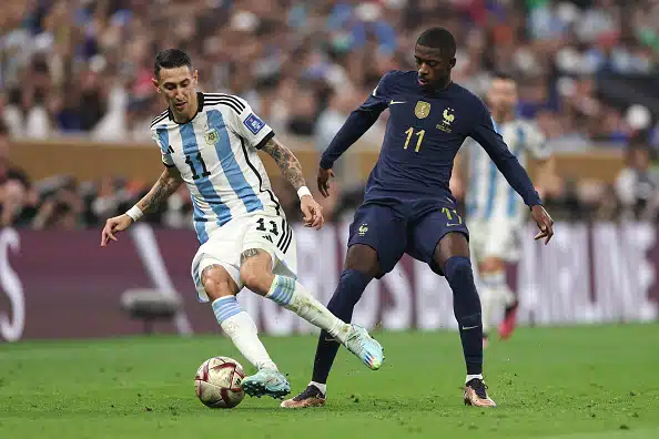 MM-finaalin floppipelaaja saa rajua kritiikkiä: ”Kuin pikkupoika” MM-finaalin floppipelaaja saa rajua kritiikkiä: ”Kuin pikkupoika”