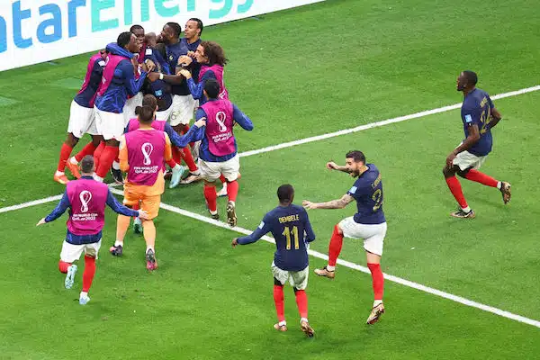 Ranska murjoi Italian, Erling Haaland vietti hurjaa tehoiltaa