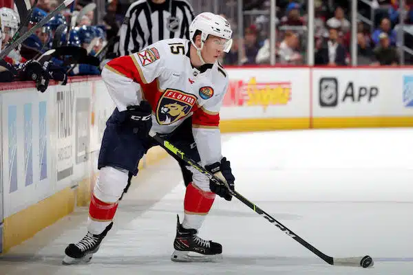 Anton Lundell iski upeasti kauden viidennen maalinsa NHL:ssä - Boston Bruins takoi tennislukemat Anton Lundell iski upeasti kauden viidennen maalinsa NHL:ssä – Boston Bruins takoi tennislukemat