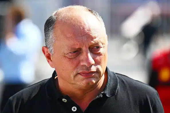 F1-tallipäällikkö tylyttää Red Bullin saamaa rangaistusta - pitää lähinnä huonona vitsinä F1-tallipäällikkö tylyttää Red Bullin saamaa rangaistusta – pitää lähinnä huonona vitsinä