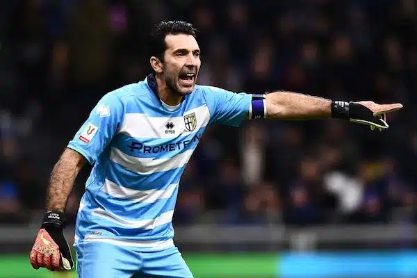 Huikea temppu – Gianluigi Buffon, 44, palasi San Sirolle 27 vuotta debyyttinsä jälkeen