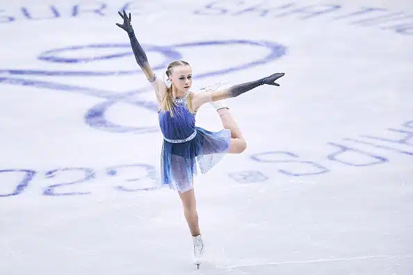 Vasta 15-vuotias suomalaisluistelija järjesti sensaation EM-kisoissa Vasta 15-vuotias suomalaisluistelija järjesti sensaation EM-kisoissa