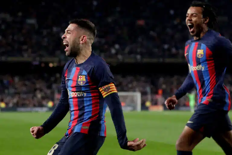Barcelona antamassa lähtöpassit pelaajalegendalleen?
