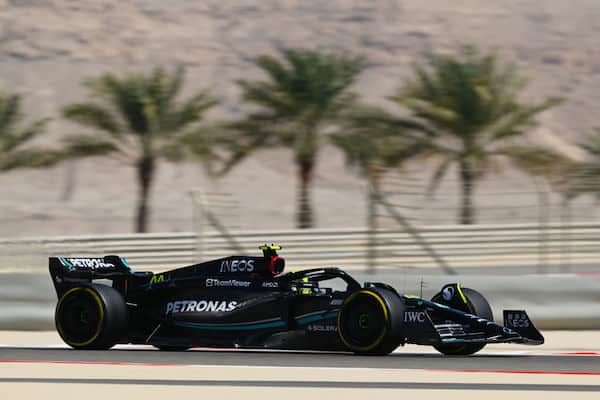 Tämä tilasto kertoo karua kieltä Mercedeksen vaikeuksista F1-testeissä Tämä tilasto kertoo karua kieltä Mercedeksen vaikeuksista F1-testeissä