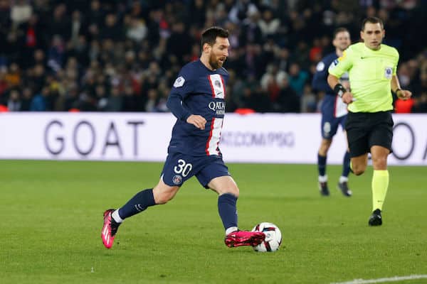 Lionel Messi on lähdössä - jättänyt PSG:n roikkumaan Lionel Messi on lähdössä – jättänyt PSG:n roikkumaan