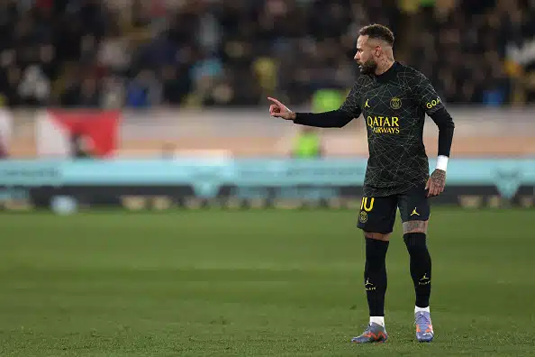 Neymarin sopimuksen yksityiskohdista tihkui lisätietoa - jättipalkka, yksityiskone, luksustalo... Neymarin sopimuksen yksityiskohdista tihkui lisätietoa – jättipalkka, yksityiskone, luksustalo…