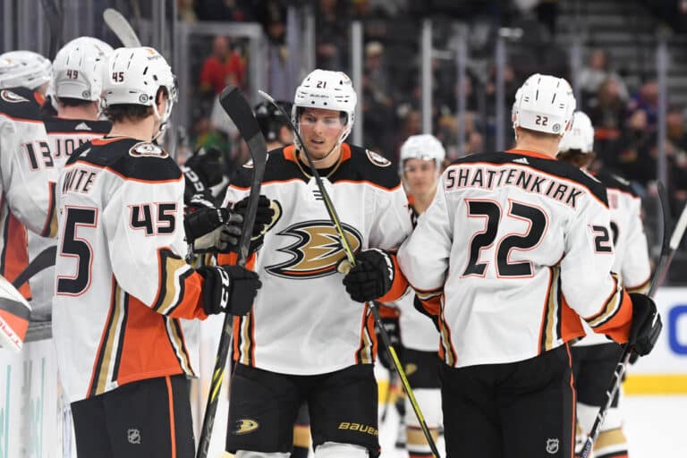 Asiantuntija: NHL-seura haluaa eroon kovapalkkaisesta pelaajastaan