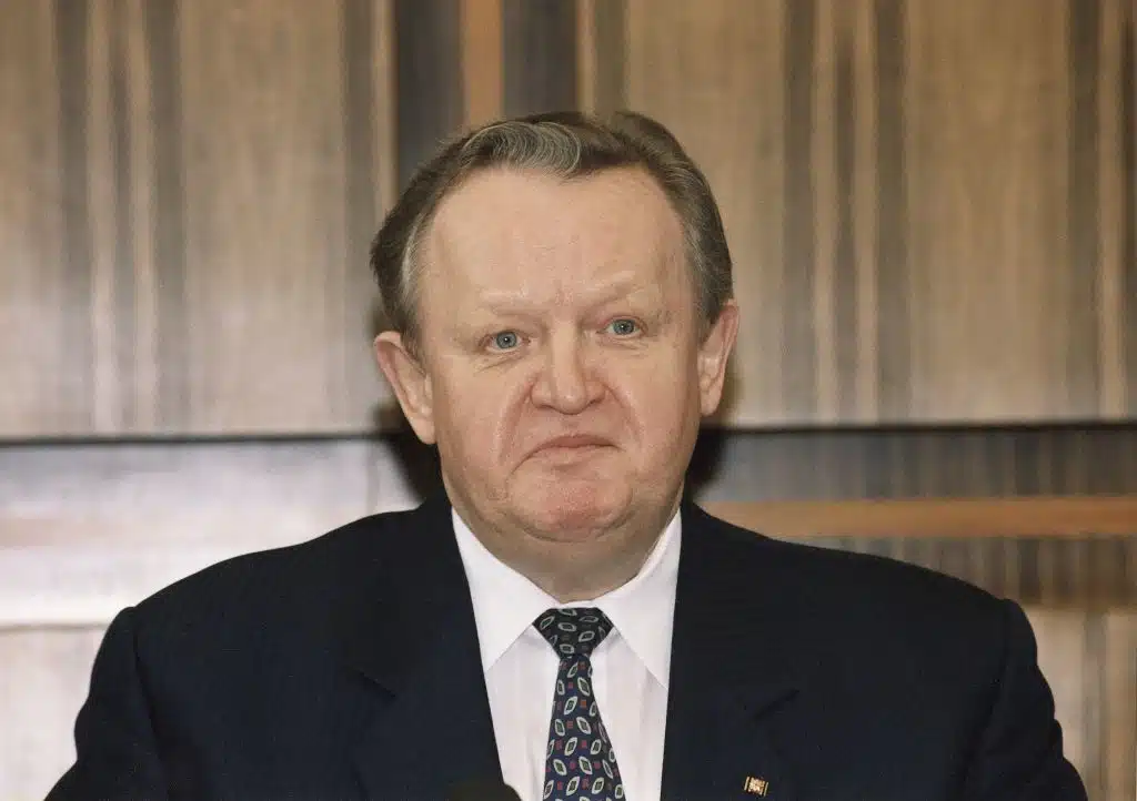 Martti Ahtisaari teki erikoista jalkapallohistoriaa