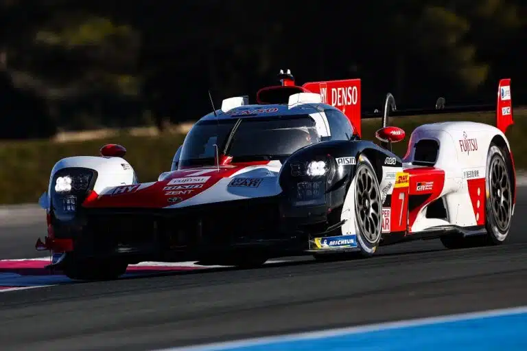 Entiset F1-kuskit toivat Toyotalle mestaruuden