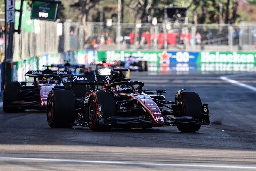 Valtteri Bottaksen Alfa Romeo tiedotti vetäytyvänsä F1:stä Valtteri Bottaksen Alfa Romeo tiedotti vetäytyvänsä F1:stä