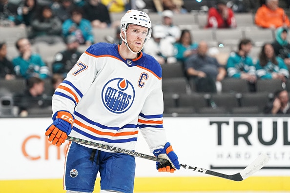 NHL:ssä rysähti iso rajapyykki rikki – ”Liittyi eliittipelaajien joukkoon”