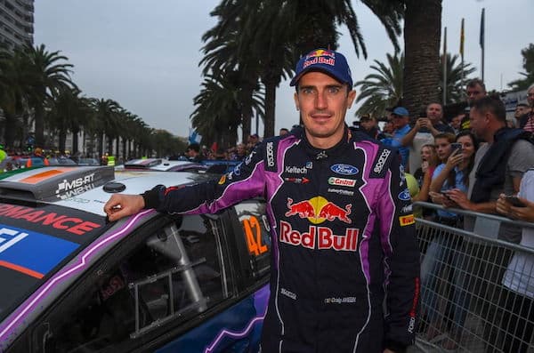 Ulosajossa kuolleelle WRC-kuskille hieno kunnianosoitus Ulosajossa kuolleelle WRC-kuskille hieno kunnianosoitus