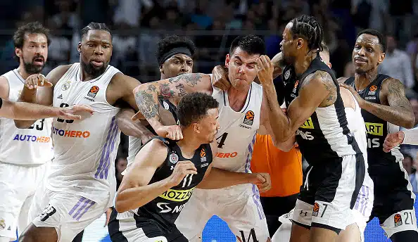 Pariisin olympialaisissa loistanut pelaaja siirtyy NBA-parketeille