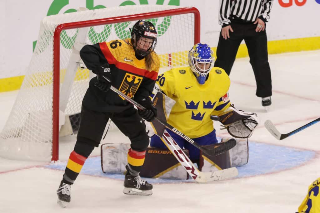 Ruotsille raju selkäsauna jääkiekon MM-kisoissa Ruotsille raju selkäsauna jääkiekon MM-kisoissa