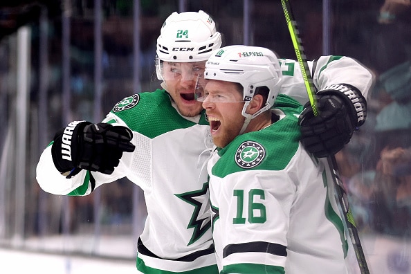 Roope Hintz ja Miro Heiskanen järjestivät maagisen hetken NHL:ssä Roope Hintz ja Miro Heiskanen järjestivät maagisen hetken NHL:ssä