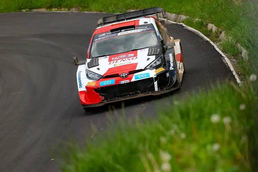 Kalle Rovanperää ja Jonne Halttusta nauratti: ”Olihan sladi!” Kalle Rovanperää ja Jonne Halttusta nauratti: ”Olihan sladi!”