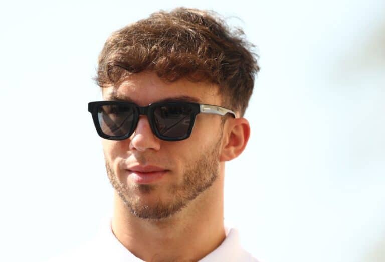 Pierre Gasly antoi vahvan vihjauksen Carlos Sainzin tallipaikasta