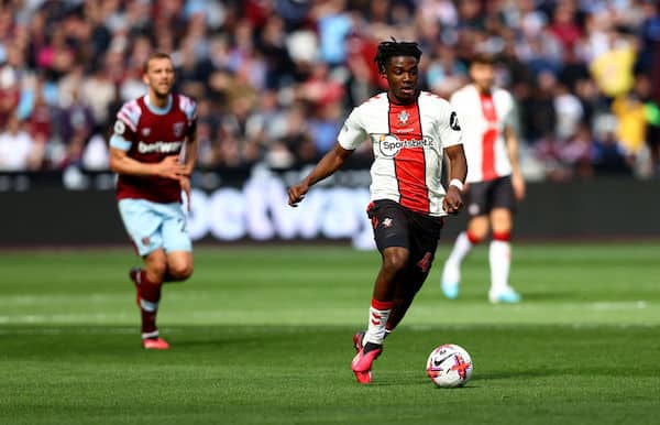 Tekikö Manchester City jäätävän ison virheen? "Olen hyvin vaikuttunut" Tekikö Manchester City jäätävän ison virheen? ”Olen hyvin vaikuttunut”