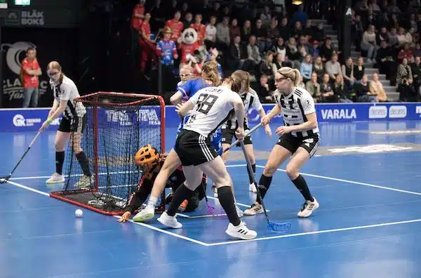 TPS voitti ylivoimaisen Suomen mestaruuden TPS voitti ylivoimaisen Suomen mestaruuden