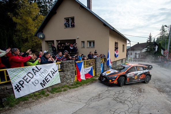 Thierry Neuville lataa kaiken peliin Power Stagella - vahvisti syyn lauantain ulosajolle Thierry Neuville lataa kaiken peliin Power Stagella – vahvisti syyn lauantain ulosajolle