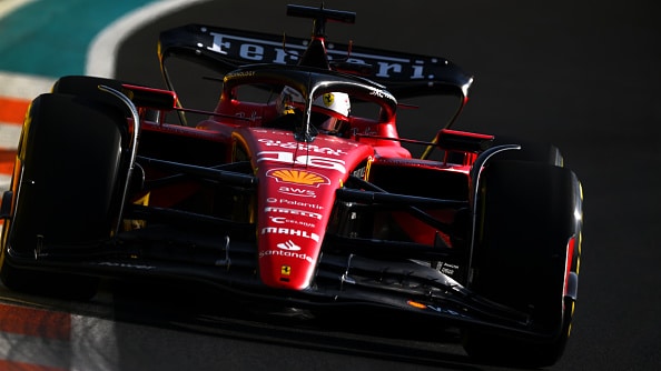 Murskakritiikkiä Ferrari-kuljettajille: ”Olisin saanut vastaavasta korvilleni!” Murskakritiikkiä Ferrari-kuljettajille: ”Olisin saanut vastaavasta korvilleni!”