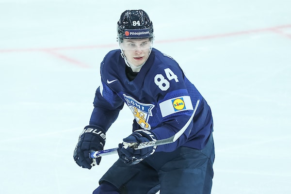 Artturi Lehkonen laittaisi tämän laiturin Mikko Rantasen ketjuun: ”Kuin paita ja perse jäällä” Artturi Lehkonen laittaisi tämän laiturin Mikko Rantasen ketjuun: ”Kuin paita ja perse jäällä”