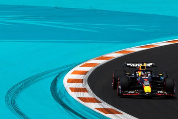 Max Verstappen pisti näytöksen pystyyn - Miamin F1-kisa oli tylsä Max Verstappen pisti näytöksen pystyyn – Miamin F1-kisa oli tylsä