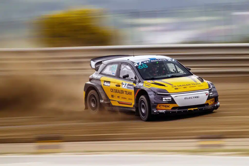 Grönholm askeleen lähempänä MM-voittoa