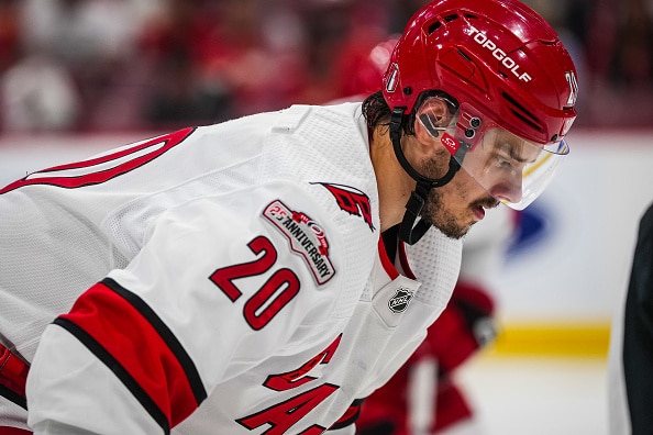 Sebastian Aho häikäisi NHL:ssä Sebastian Aho häikäisi NHL:ssä