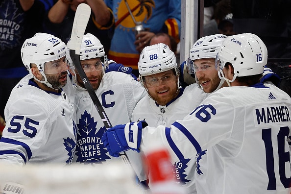 Toronto Maple Leafs jatkosopimukseen eliittiyliopiston kasvatin kanssa Toronto Maple Leafs jatkosopimukseen eliittiyliopiston kasvatin kanssa