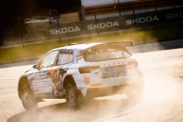 Jari Huttunen SM-rallin voittoon – SM-sarjan johtajalle valtava pettymys