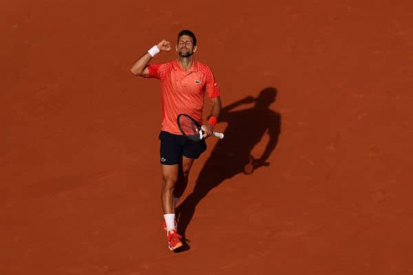 Dramaattinen ottelu - Novak Djokovic jyräsi Ranskan avointen loppuotteluun Dramaattinen ottelu – Novak Djokovic jyräsi Ranskan avointen loppuotteluun
