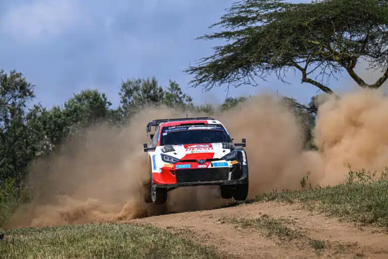 Draamaa Kenian MM-rallissa: Sebastien Ogier iski rajusti takaisin ilman takaluukkua (ek15)