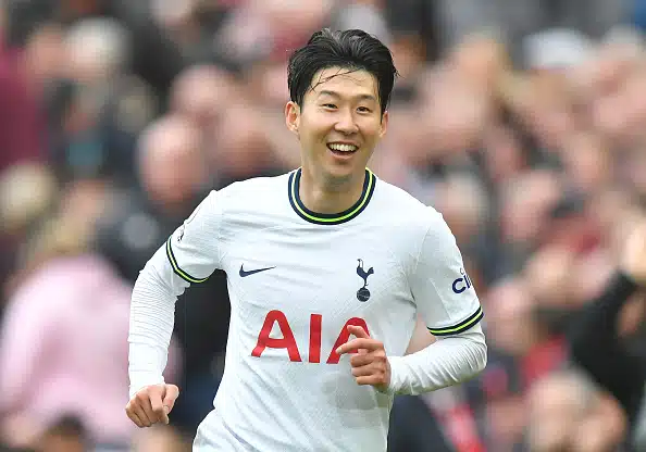 Tähtihyökkääjä antoi rukkaset saudiseuralle: ”Rahalla ei ole väliä” Tähtihyökkääjä antoi rukkaset saudiseuralle: ”Rahalla ei ole väliä”