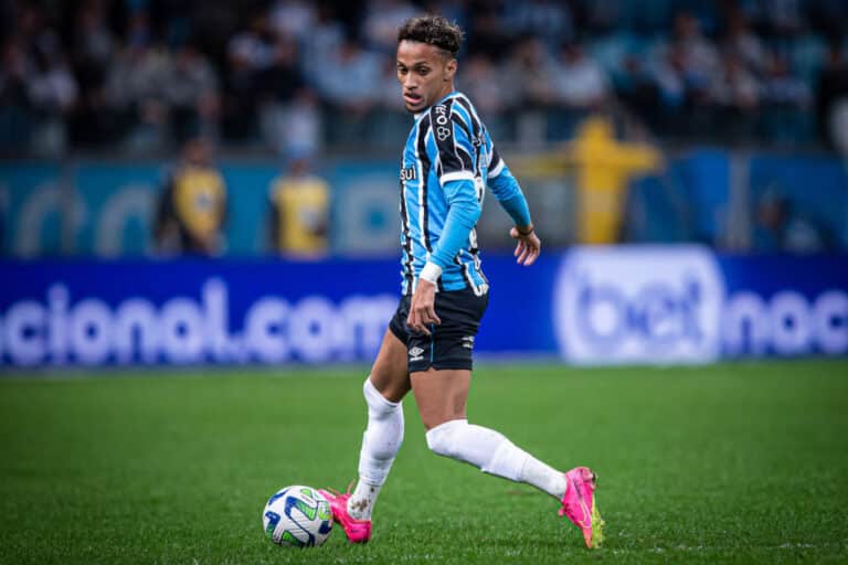 Valioliigan Arsenal hakee jälleen vahvistusta Brasiliasta