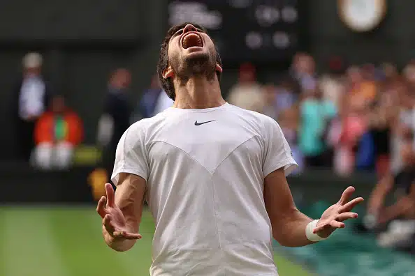 Carlos Alcaraz kohtaa Wimbledonin välierissä venäläisen