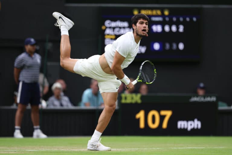 Wimbledonin miesten finaalissa huikea kamppailu – Nuori haastaja vannoo valmiuttaan
