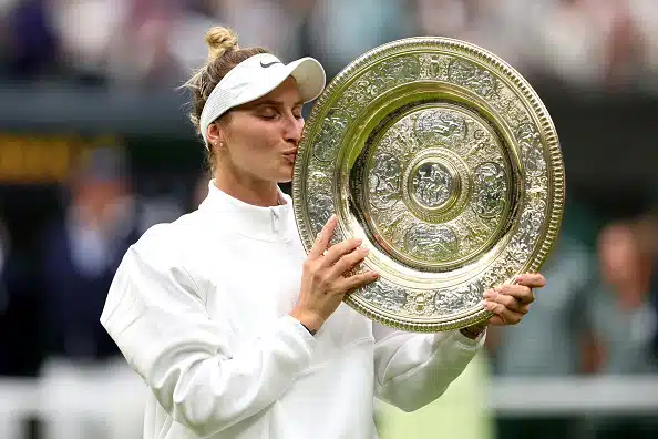 Nyt tehtiin huikeaa tennishistoriaa – tällaista ei ole ennen Wimbledonissa nähty