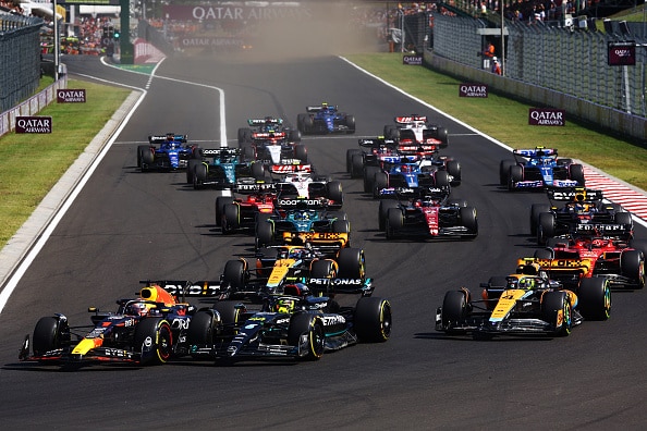 Näin ylivoimainen Max Verstappen on - Mercedes-pomo latasi muita nöyryyttävän vertauksen Näin ylivoimainen Max Verstappen on – Mercedes-pomo latasi muita nöyryyttävän vertauksen