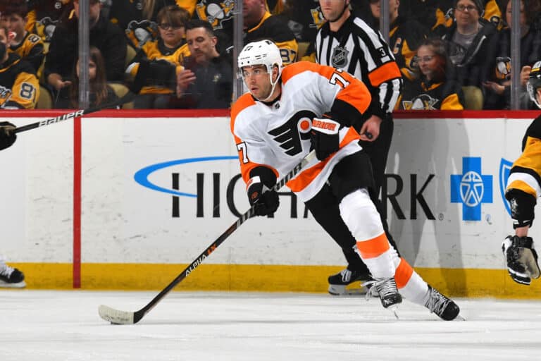 Carolina Hurricanesista tuttu pelaaja teki kovan päätöksen – siirtyy KHL:ään