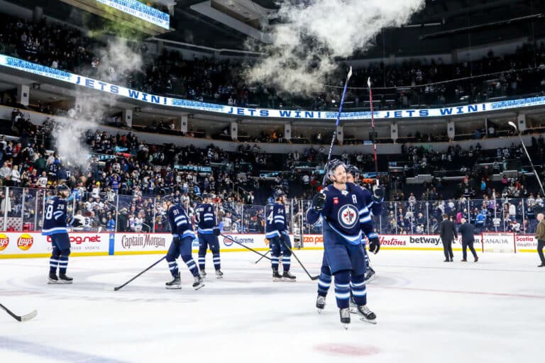 NHL-seura on jo historiallisessa vireessä