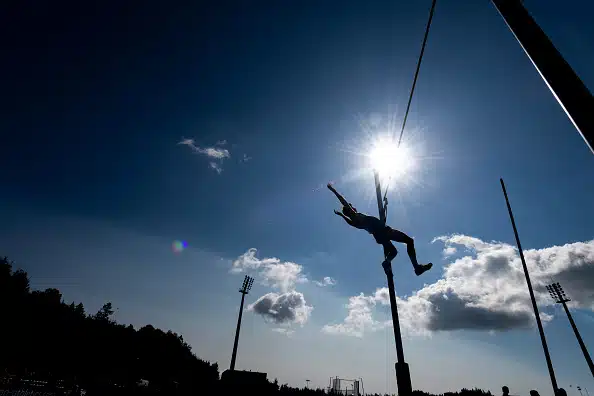 Seiväshyppytähti romahti ulos olympiakisoista